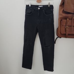 ZARA Ripped Mom Jeans